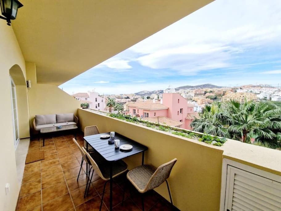 Appartamento Royal Golf View: 2Br, Pools & Ac Sitio de Calahonda Esterno foto