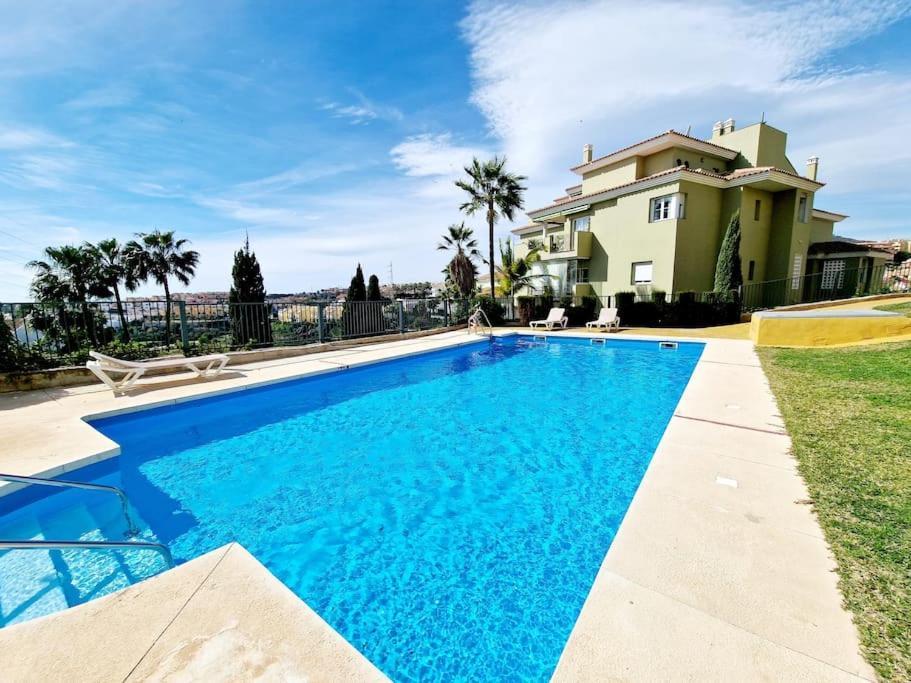Appartamento Royal Golf View: 2Br, Pools & Ac Sitio de Calahonda Esterno foto