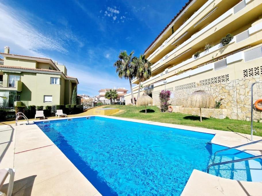 Appartamento Royal Golf View: 2Br, Pools & Ac Sitio de Calahonda Esterno foto